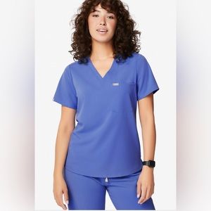 FIGS Catarina One Pocket Scrub Top in Denim